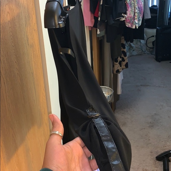 Cold shoulder top - Picture 2 of 4